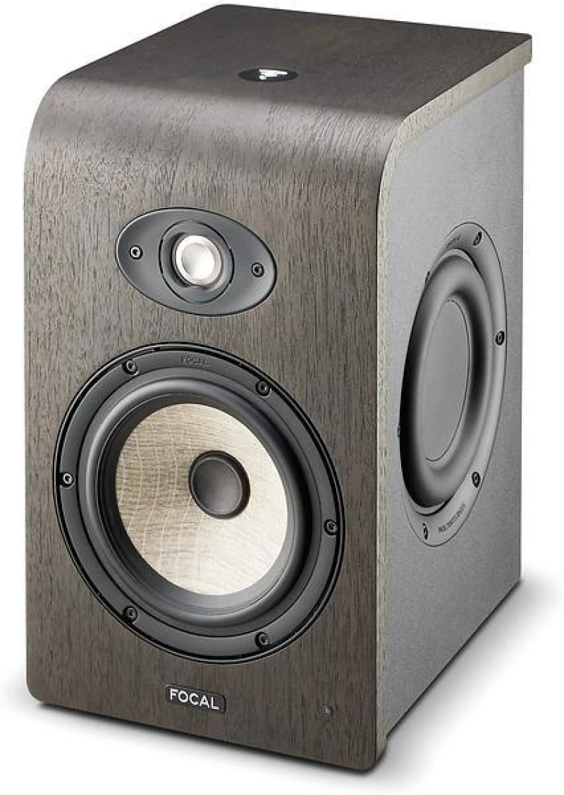 Shape 65 av Focal.